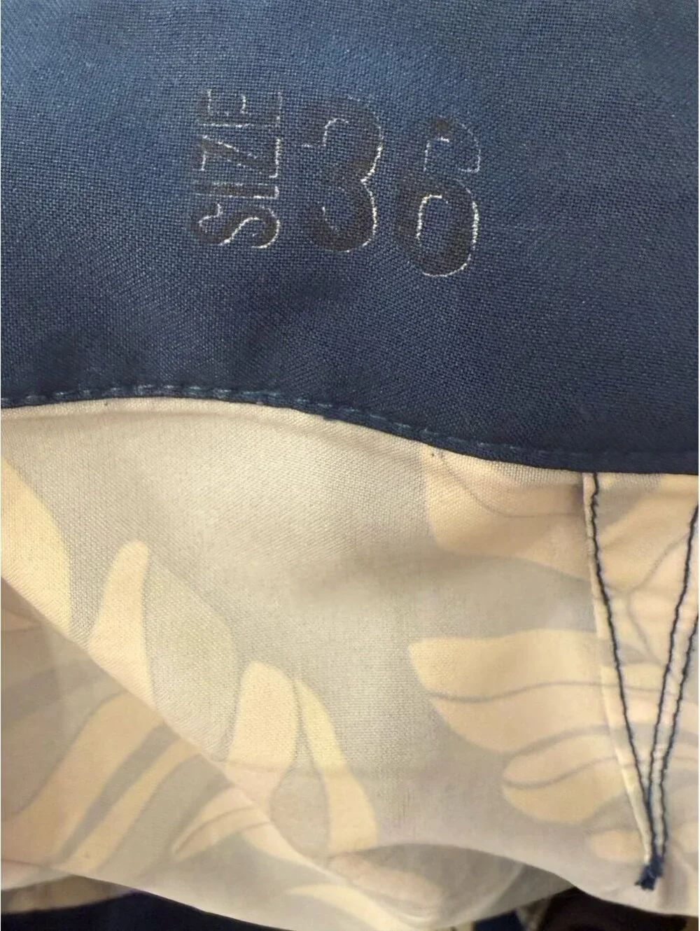 Men's Reef Swim Shorts Trunks , size 36, Blue tropical leaf, board shorts